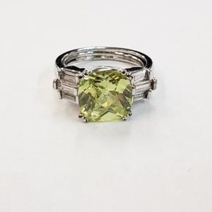 AN Designer Costume Ring w/Yellow Stone